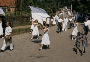 1953 Kreis Turn Und Sportfest Umzug Hauptstrasse Kreuzung Avenserstrasse Heidenau