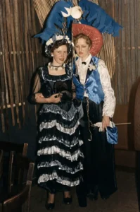 1955 Ca Fasching Ilse Toedter Und Freundin Tsv Heidenau