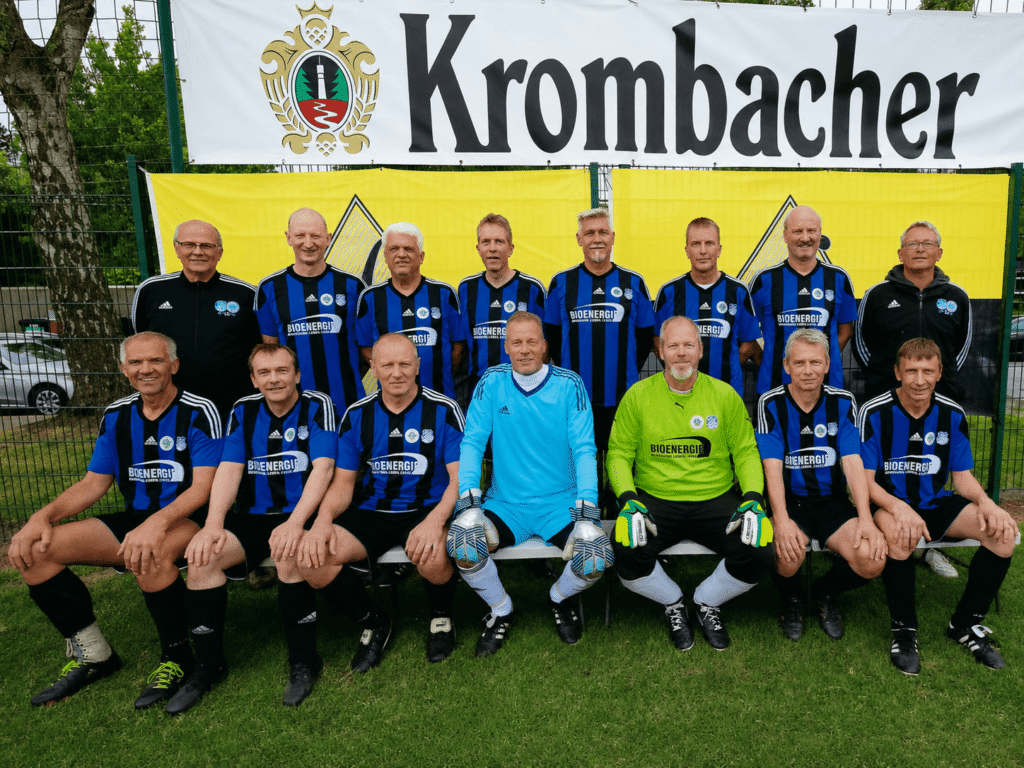2023 Krombacher Ueber 48 Erfolgstruppe Fussballmannschaft Des Tsv Heidenau