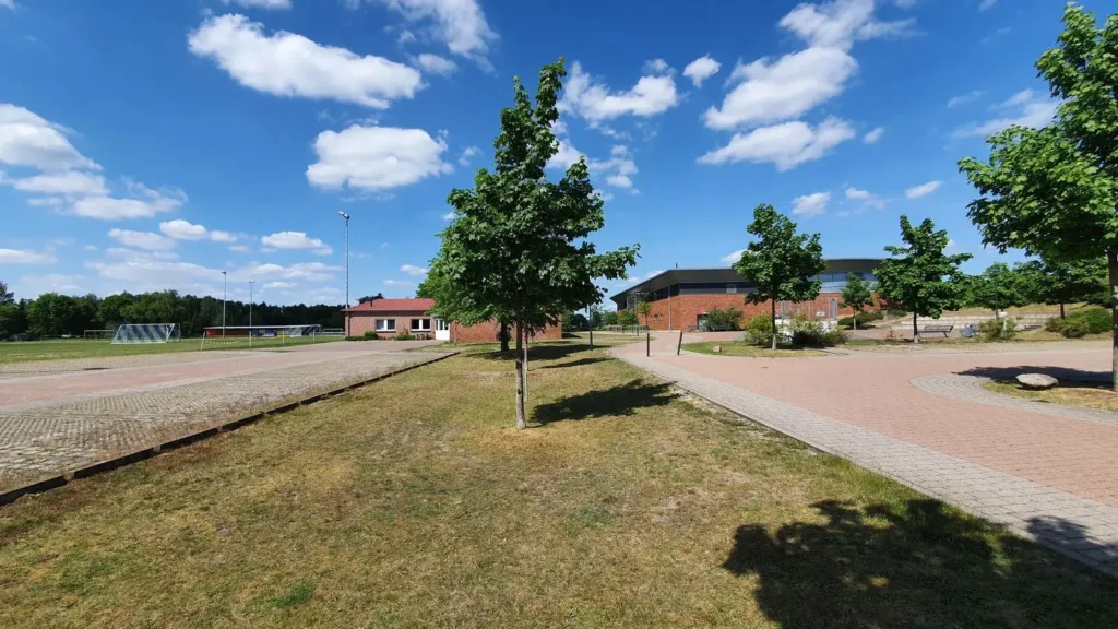 Sporthalle Schuetzenhaus Und Sportplatz Heidenau Niedersachsen