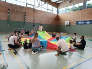 Tsv Heidenau Kinderturnen Fallschirmspiel